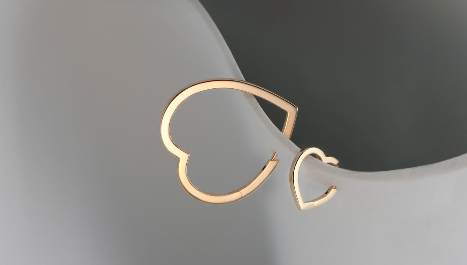 repossi antifer heart ring in rose gold