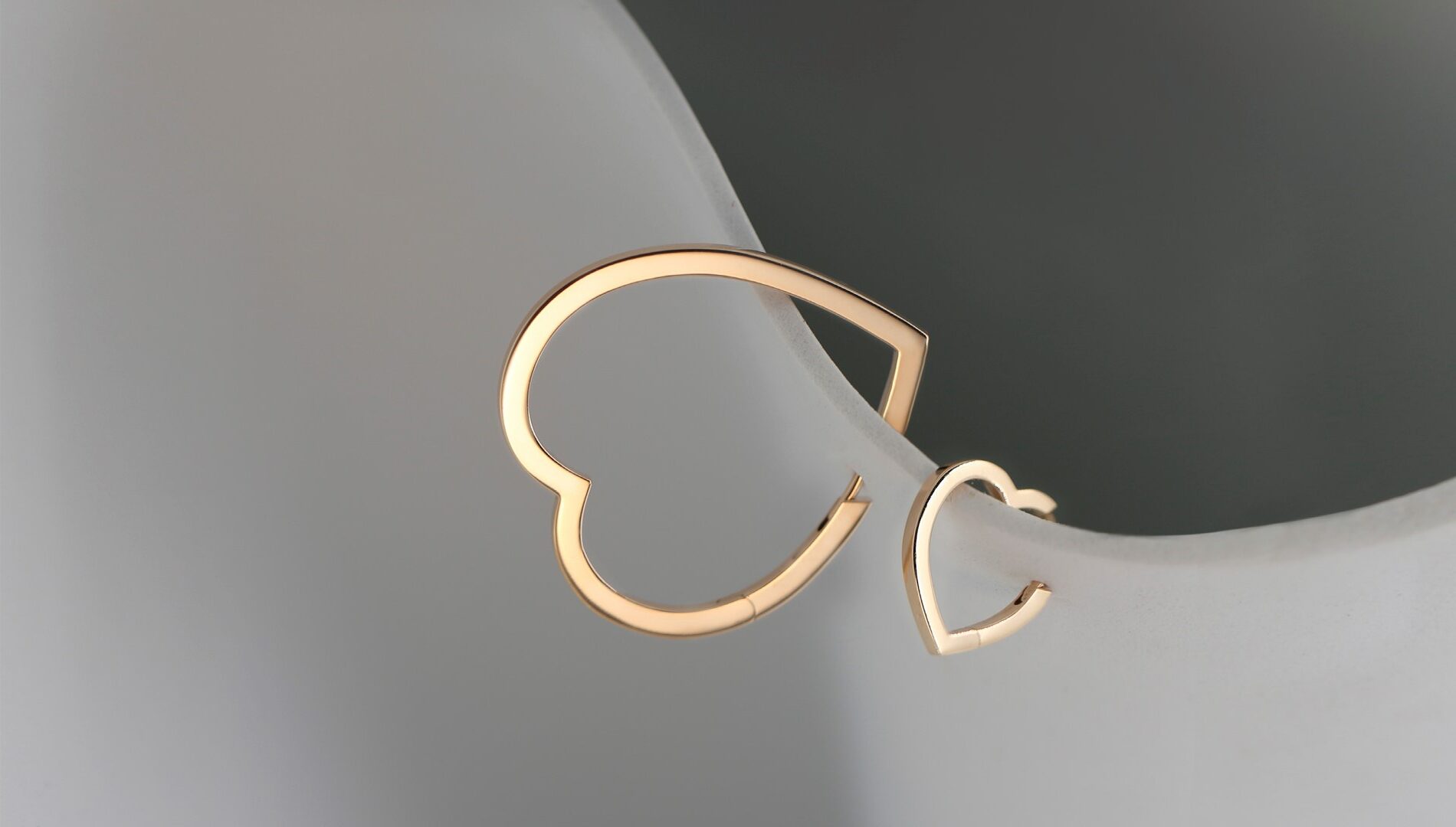 repossi antifer heart ring in rose gold